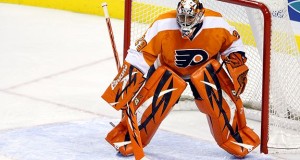Flyers Officially Bring Back Goalie Ray Emery